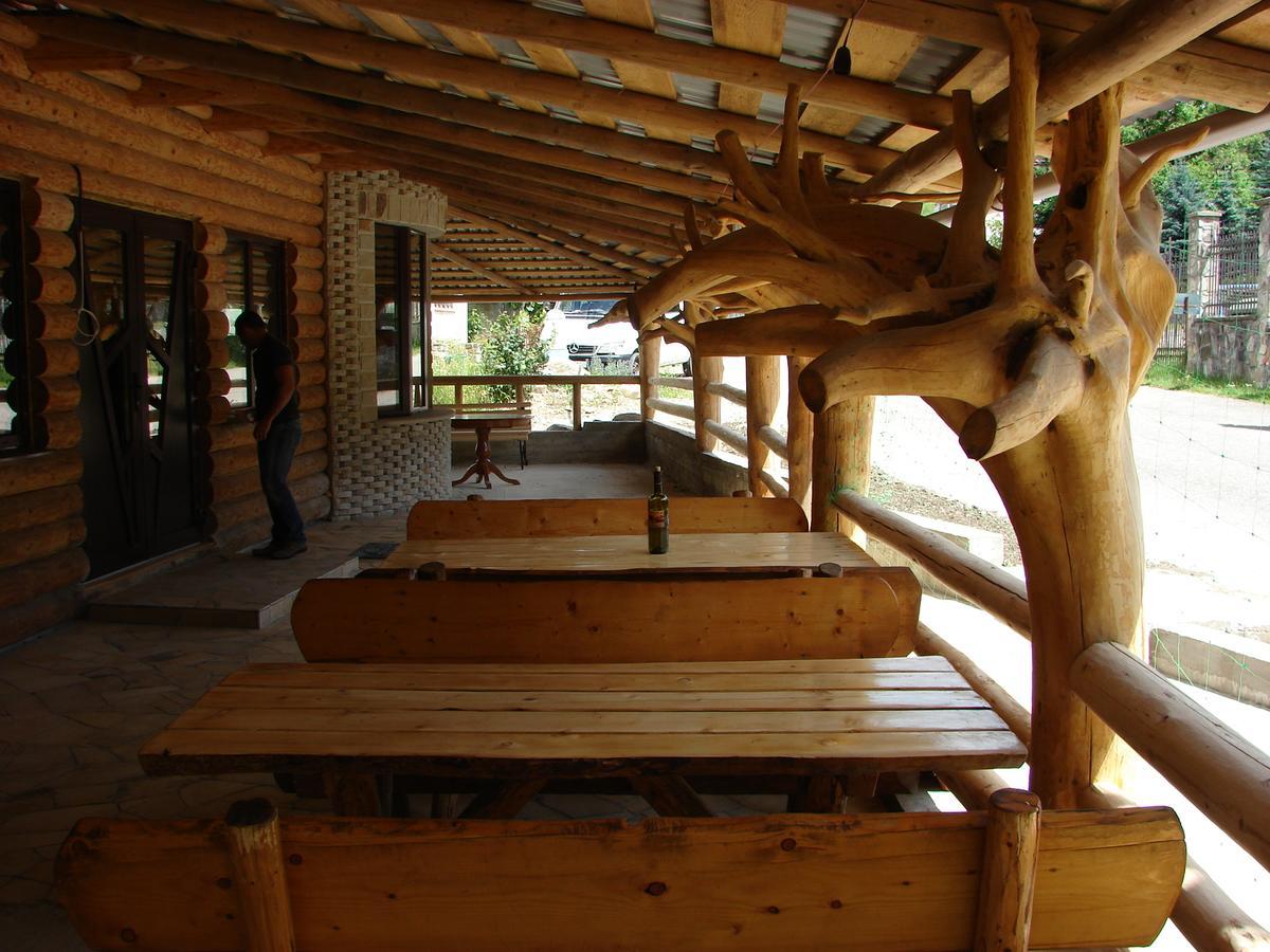 Taverna Ceahlau Hotel Durau Exterior photo